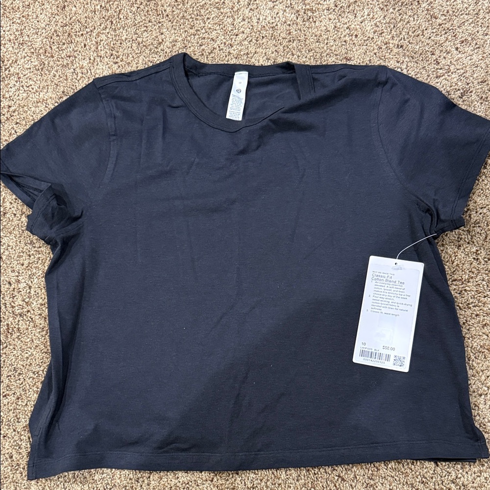 Women's Lululemon Black Short-Sleeve Crewneck Tee